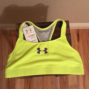 Under Armour sports bra youth XL